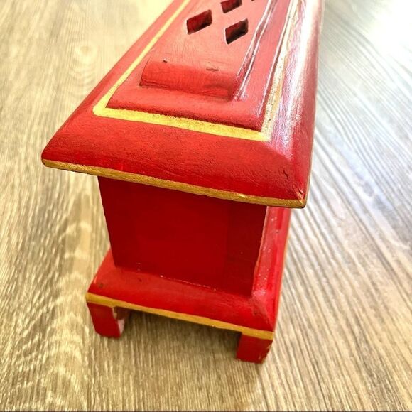 Red carved wooden incense burner - Picture 11 of 16